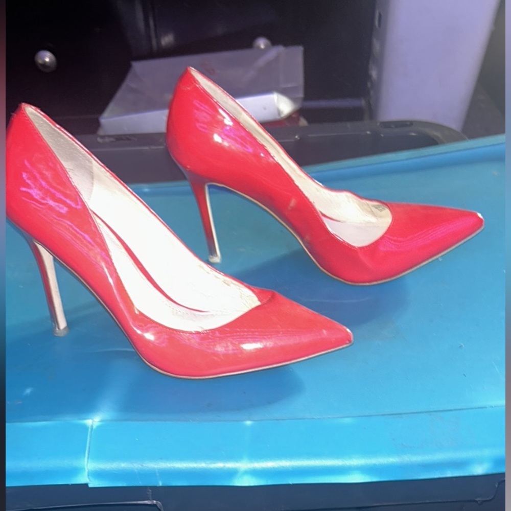 Women’s shoes